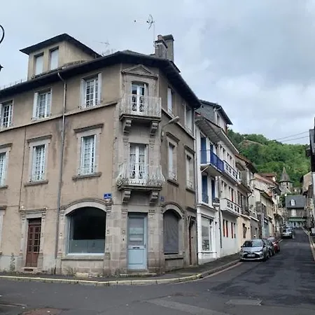 Vue Sur Les Montagnes Apartamento *